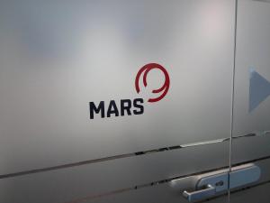 Надпис от филио върху матово фолио